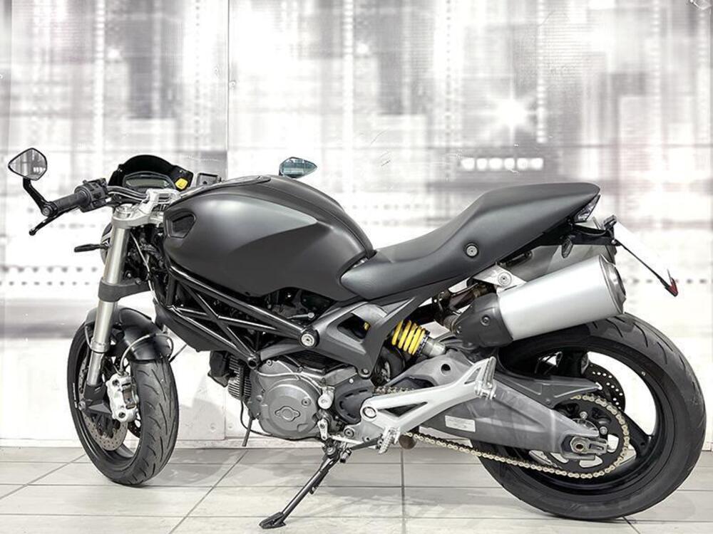 Ducati Monster 696 (2008 - 13) (2)