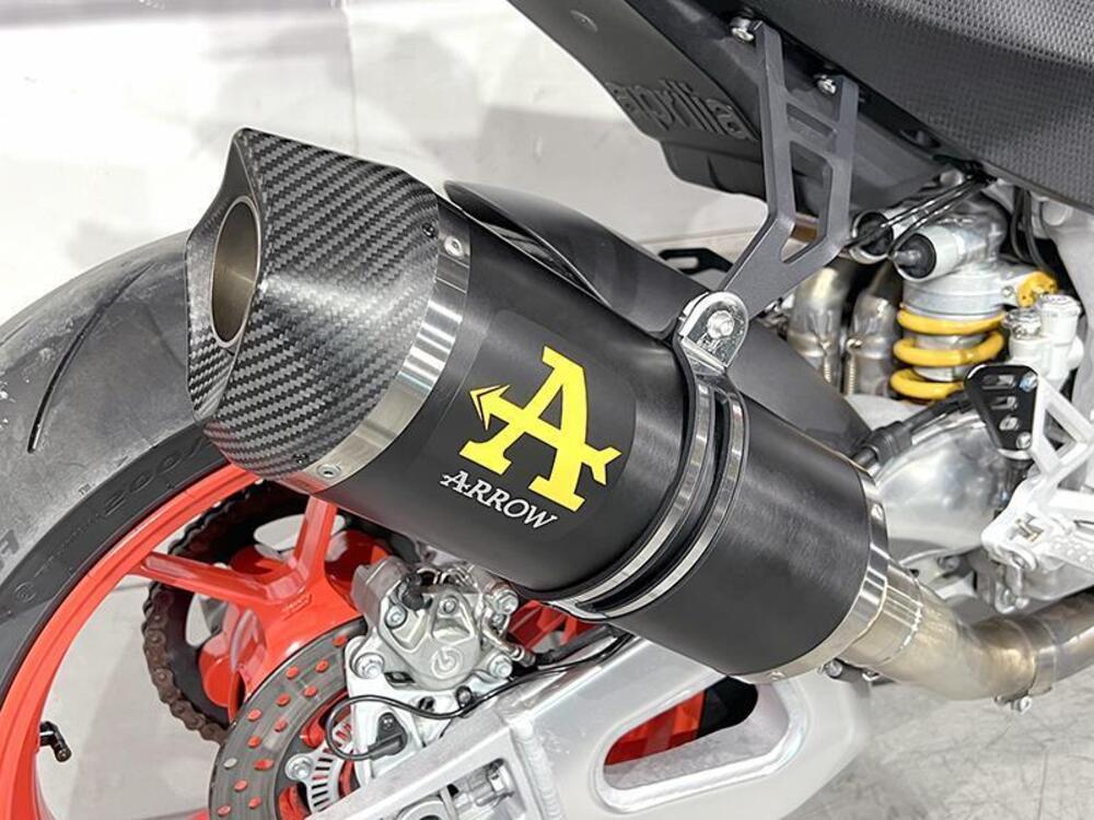 Aprilia Tuono 1100 V4 Factory (2021 - 24) (4)