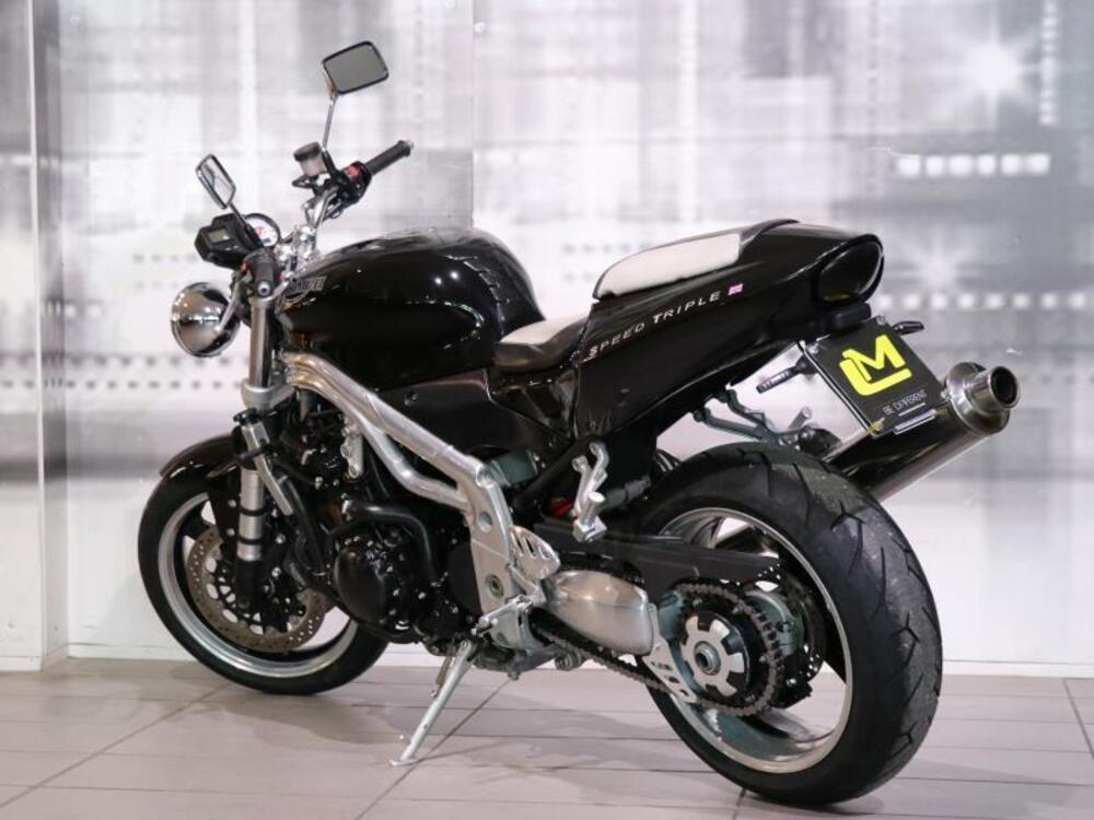 Triumph Speed Triple 955 (2002 - 04) (2)