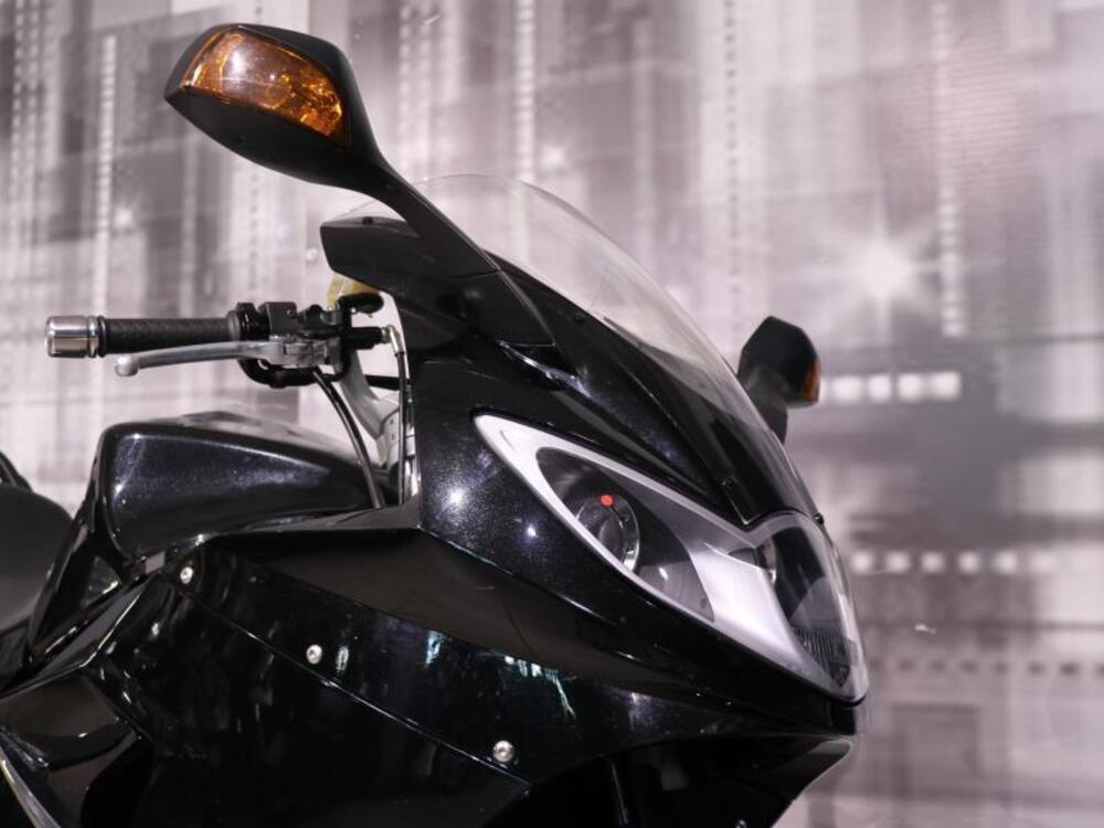 Triumph Sprint 1050 ST (4)