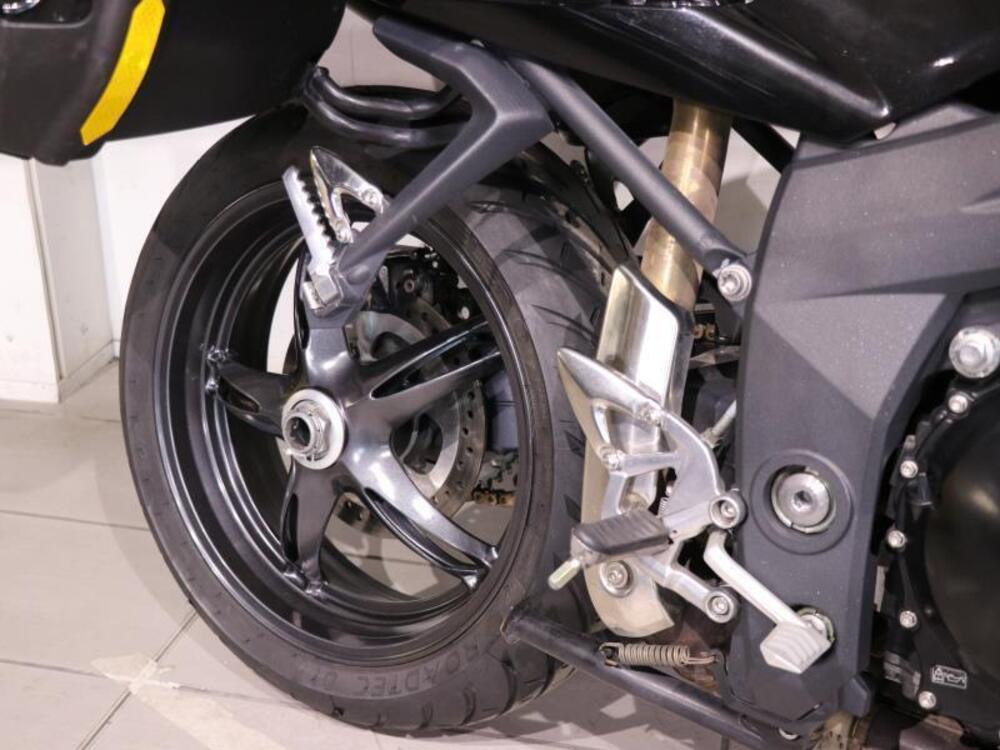 Triumph Sprint 1050 ST (5)