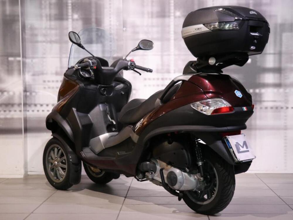 Piaggio MP3 250 i.e. (2)