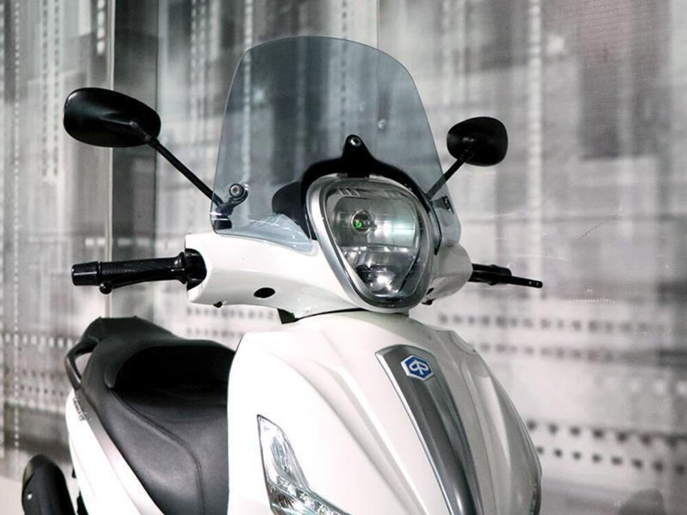 Piaggio Beverly 350 SportTouring ie (2011 - 15) (3)