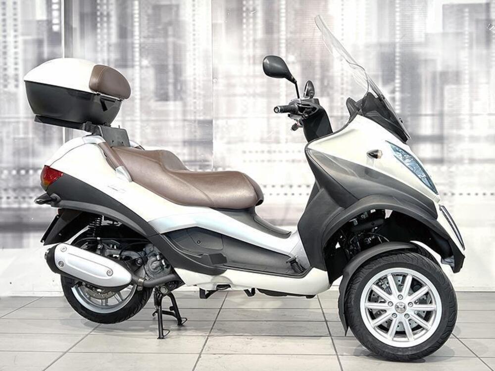 Piaggio MP3 LT 300