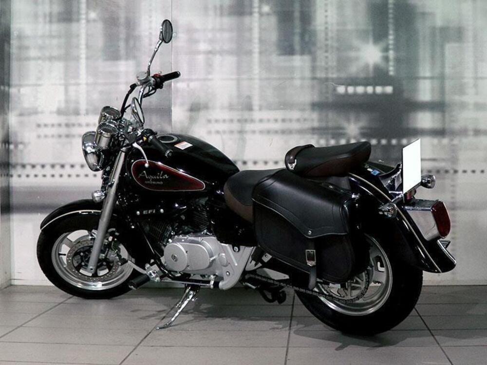 Hyosung Aquila 250 8V (2)