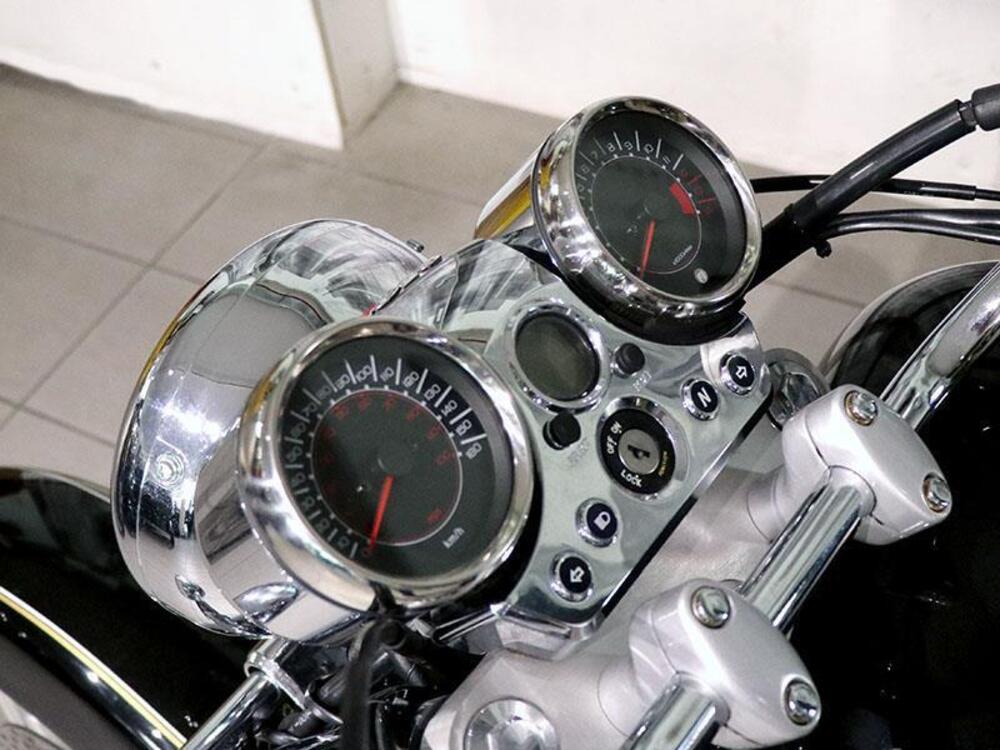 Hyosung Aquila 250 8V (3)