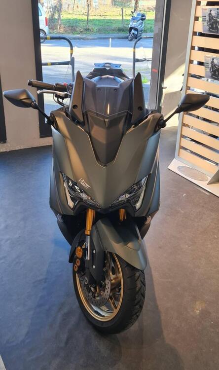 Yamaha T-Max 560 Tech Max (2021) (2)