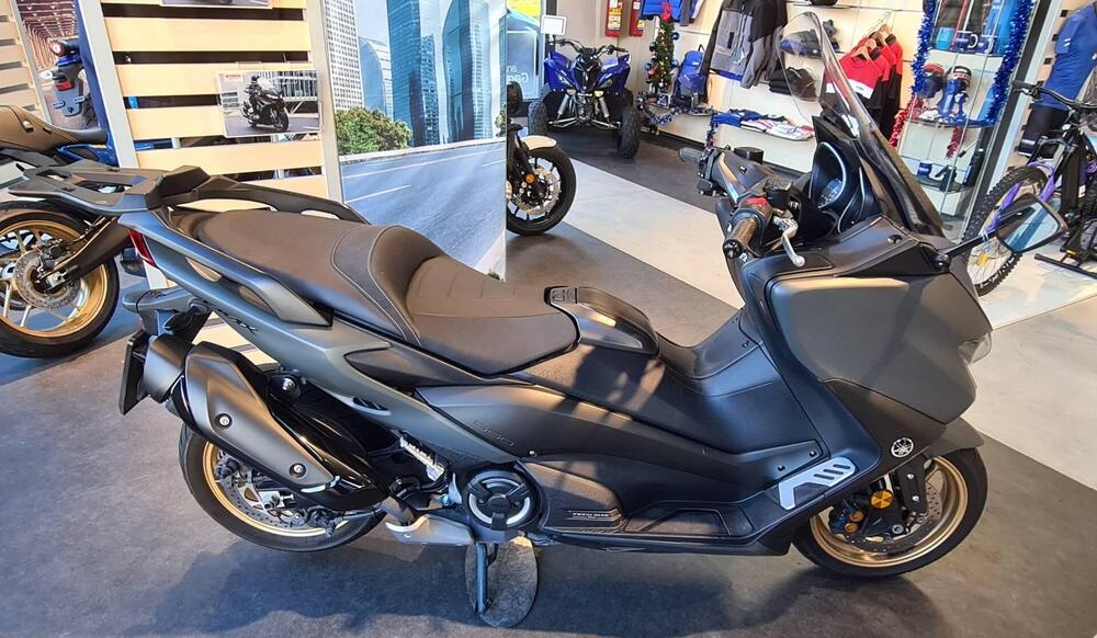 Yamaha T-Max 560 Tech Max (2021) (4)