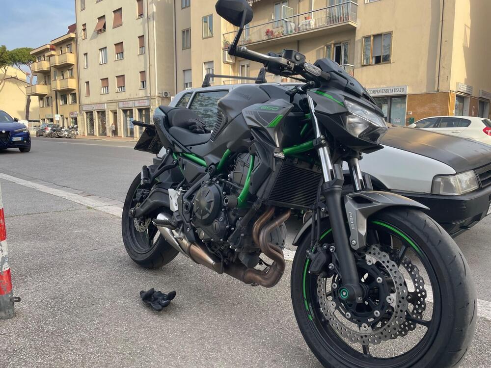 Kawasaki Z 650 (2021 - 24) (3)