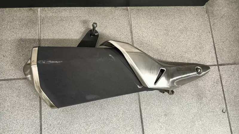 SCARICO ORIGINALE Z 900 Kawasaki (2)