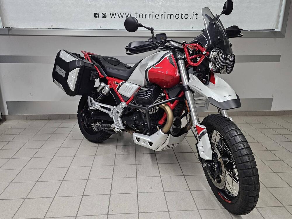 Moto Guzzi V85 TT Evocative Graphics (2019 - 20) (2)