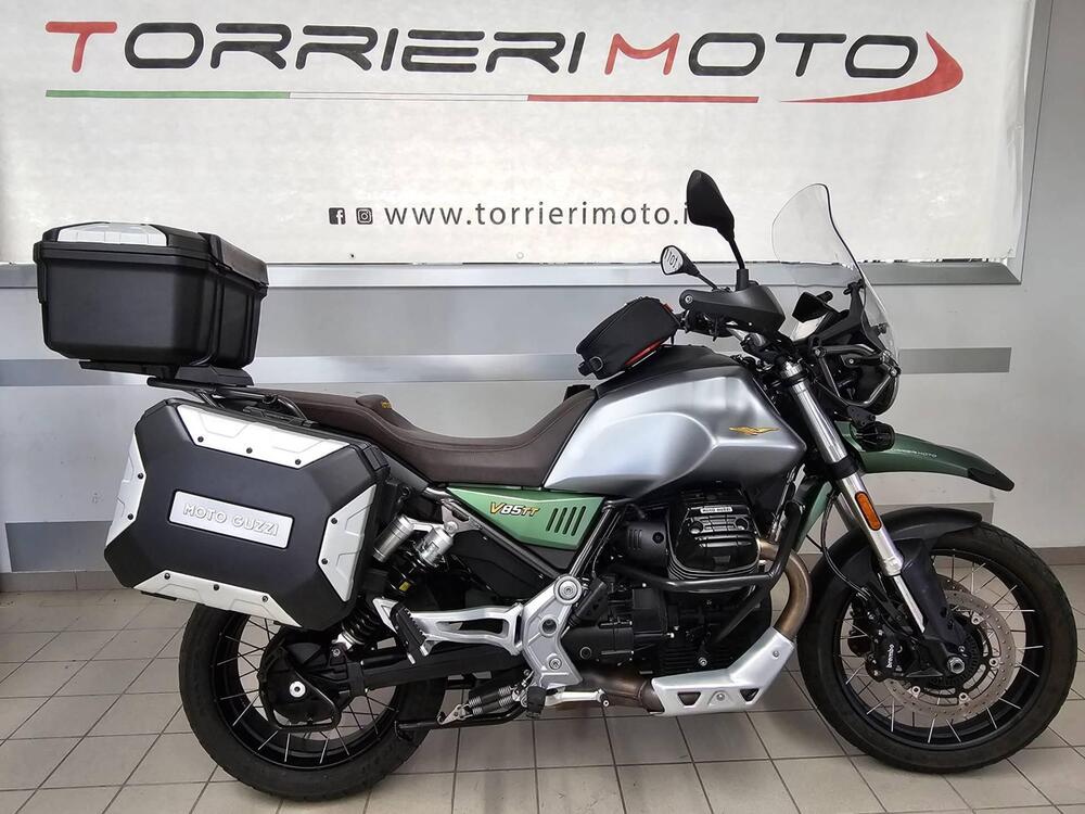 Moto Guzzi V85 TT Centenario (2021 - 22) (3)