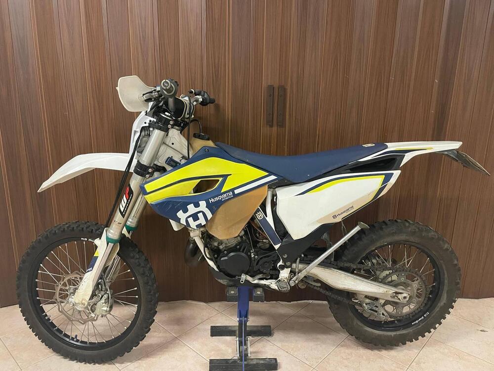 Husqvarna TE 125 (2016) (2)