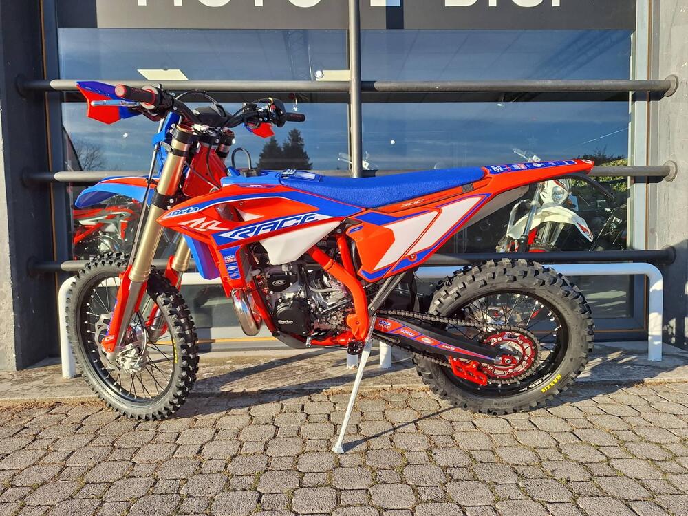 Betamotor RR 300 2T Enduro Race (2025) (2)