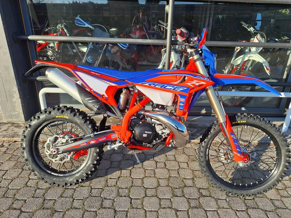 Betamotor RR 300 2T Enduro Race (2025) (3)