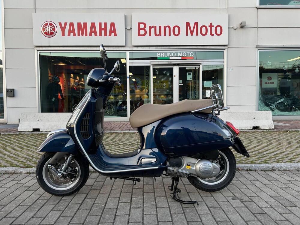 Vespa GTS 300 ABS (2014 - 16) (2)