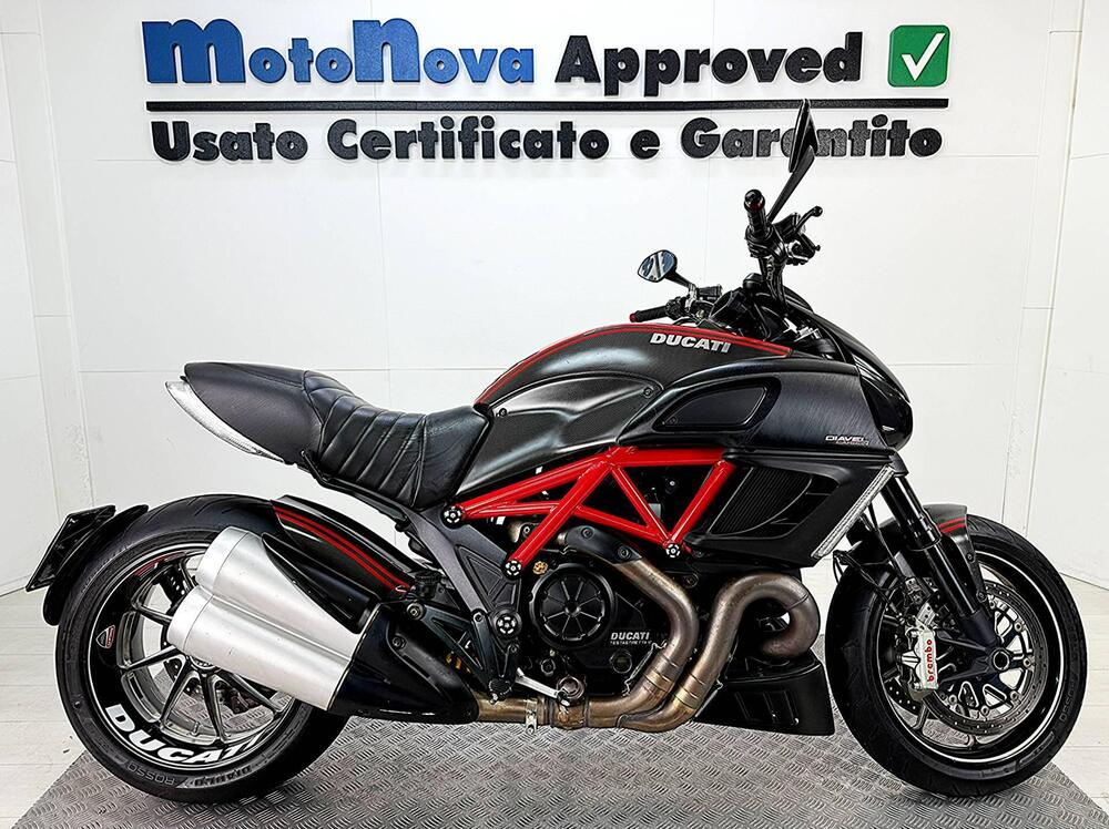 Ducati Diavel 1200 Carbon (2010 - 13) (4)