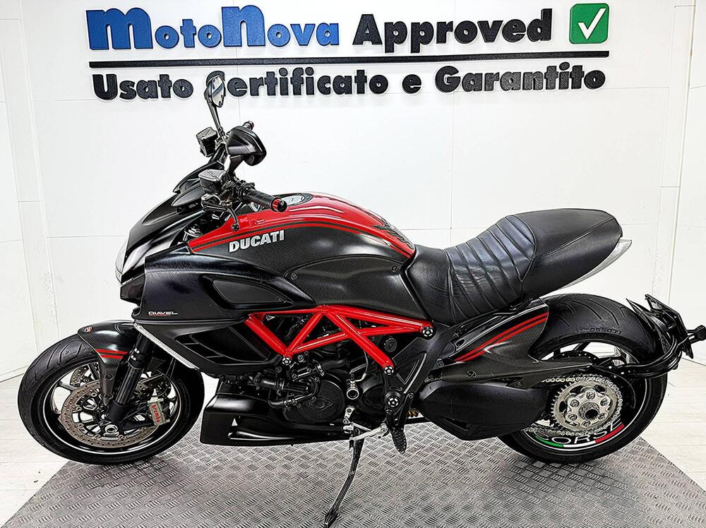 Ducati Diavel 1200 Carbon (2010 - 13) (5)