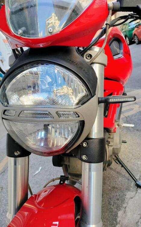 Ducati Monster 796 (2010 - 13) (2)