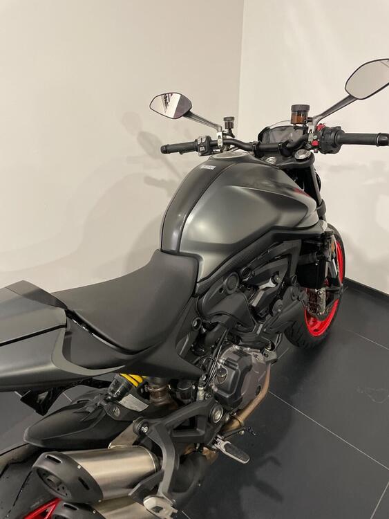 Ducati Monster 937 + (2021 - 25) (3)