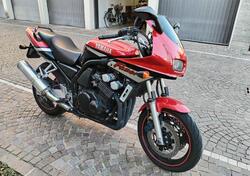 Yamaha FZS 600 Fazer (1998 - 01) usata