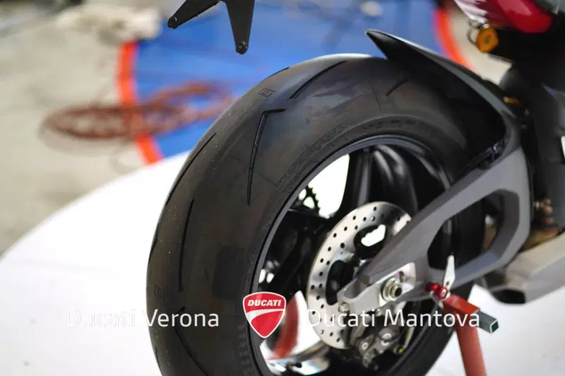 Ducati Panigale V4 S (2025 - 26) (20)