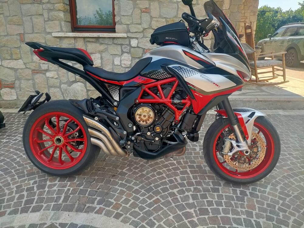 MV Agusta Turismo Veloce 800 RC SCS (2021 - 22)