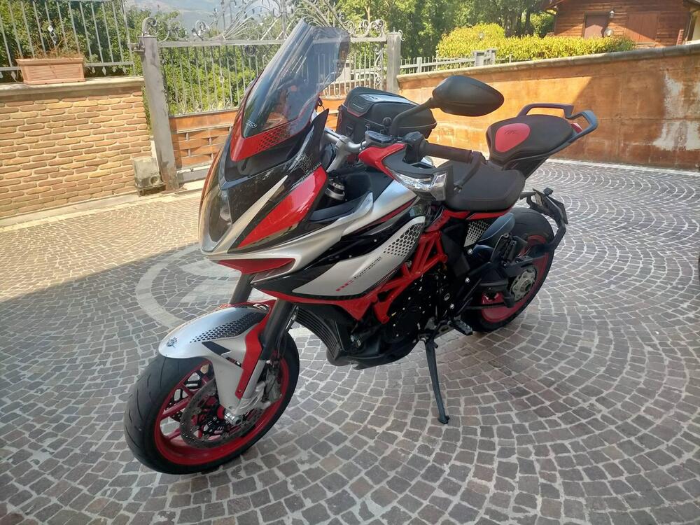 MV Agusta Turismo Veloce 800 RC SCS (2021 - 22) (3)