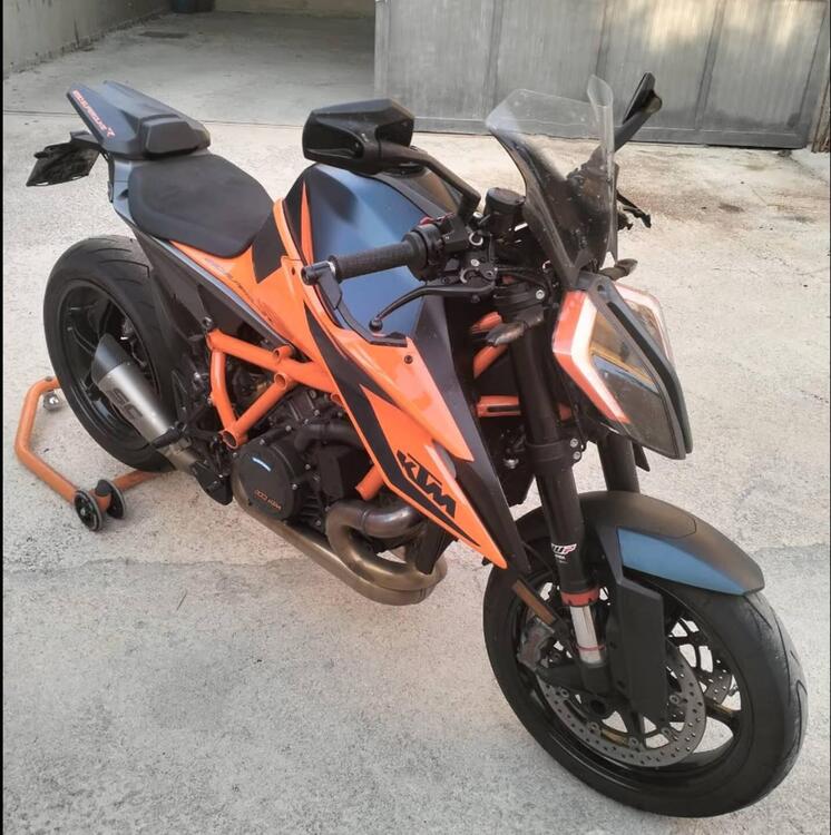 KTM 1290 Super Duke R (2021)