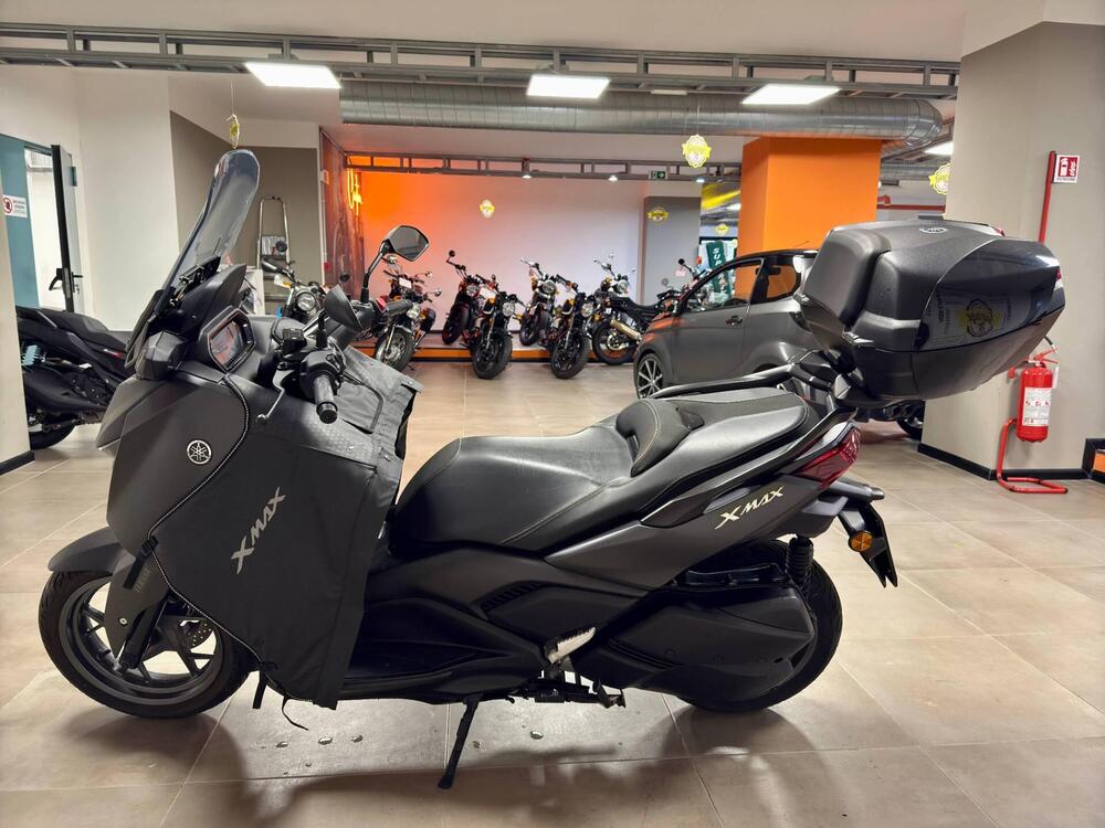 Yamaha X-Max 300 (2021 - 24) (4)