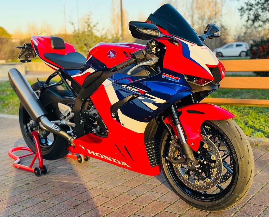 Honda CBR 1000 RR-R Fireblade (2024 - 25)