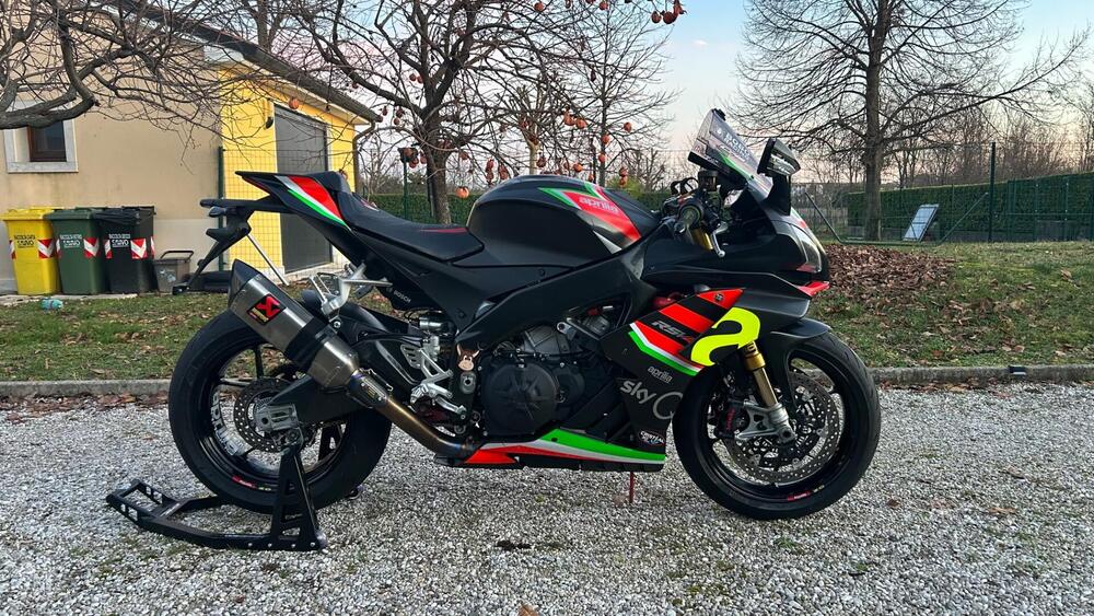 Aprilia RSV4 1100 Factory (2020)