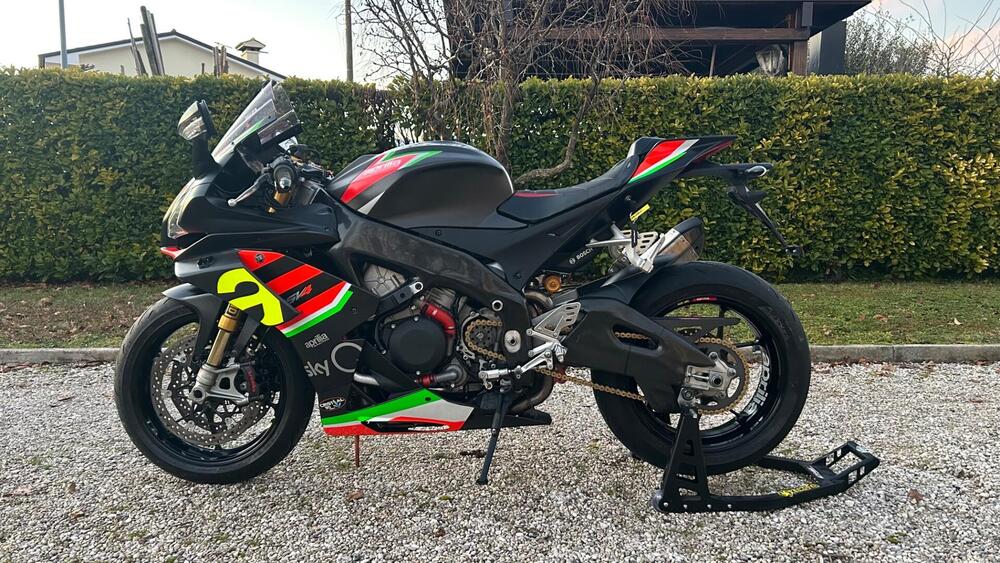 Aprilia RSV4 1100 Factory (2020) (2)