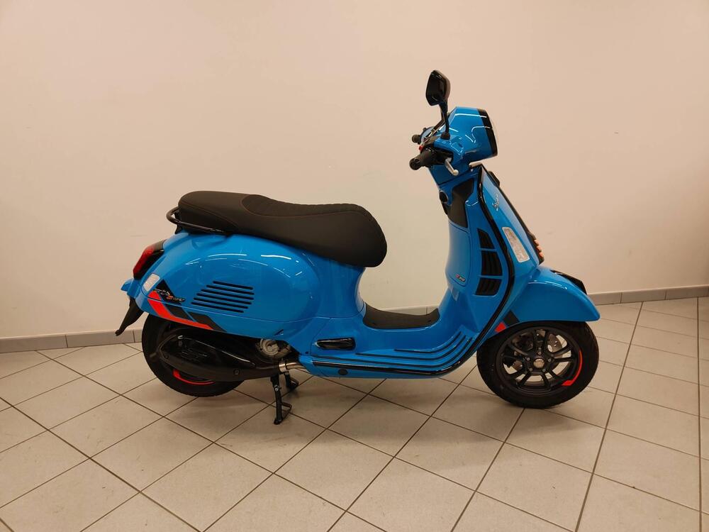 Vespa GTS 310 Supersport (2025) (3)