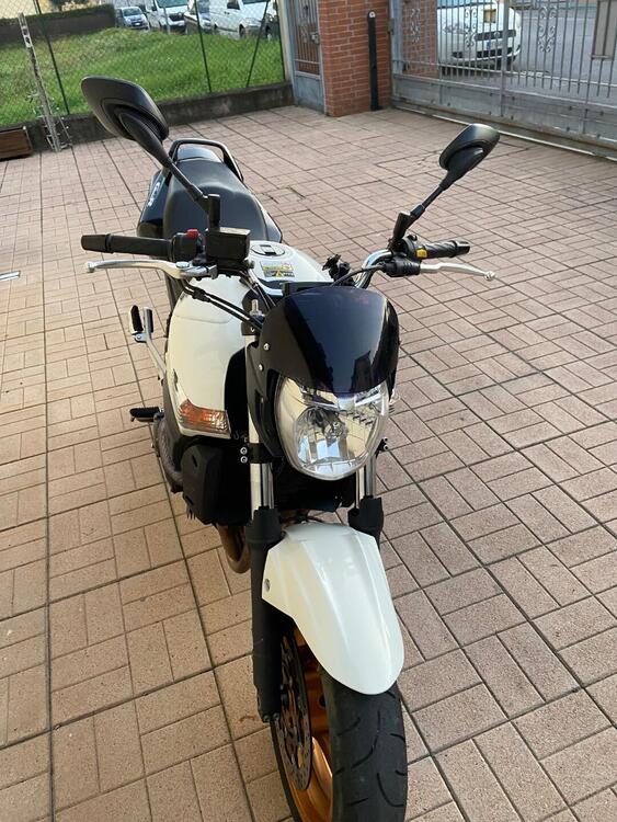 Suzuki GSR 600 (2006 - 11) (3)