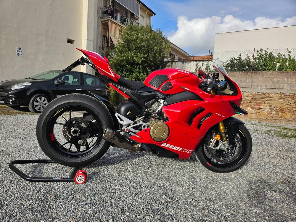 Ducati Panigale V4 S 1100 (2021) (2)