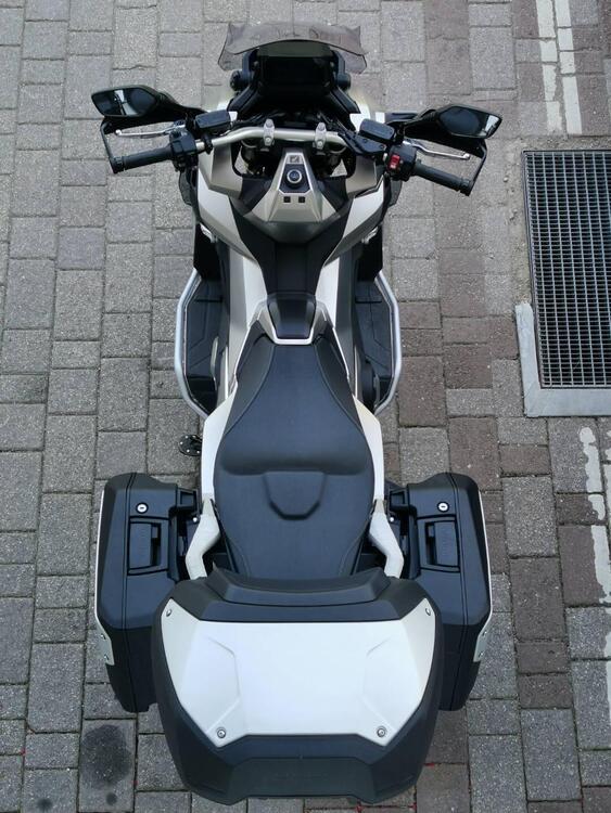 Honda X-ADV 750 DCT Travel (2021 - 24) (3)