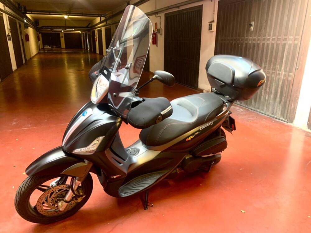 Piaggio Beverly 350 SportTouring ie ABS (2011 - 17)