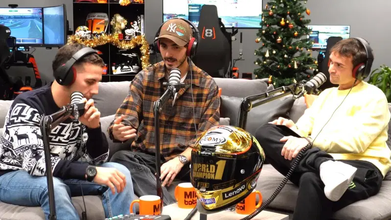 MotoGP 2024. Pecco Bagnaia sul divano con Andrea Migno ha raccontato come &egrave; nato l'amore con Domizia: "... e ora siamo sposati!" [VIDEO]