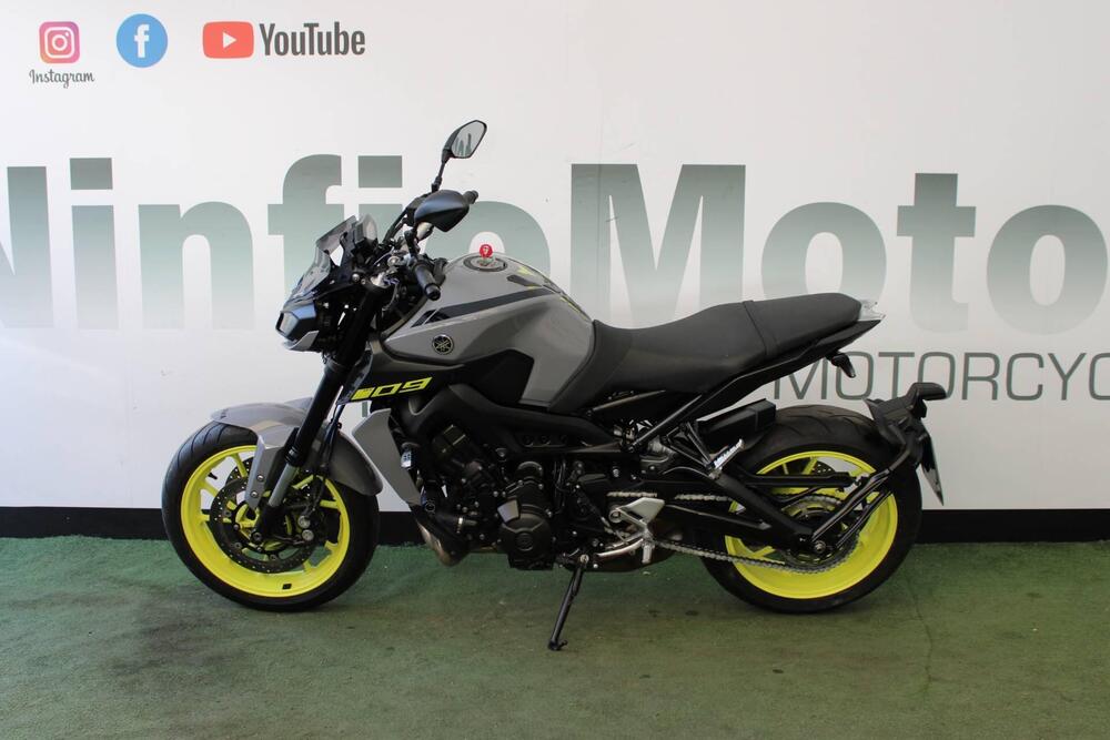 Yamaha MT-09 (2017 - 20) (4)