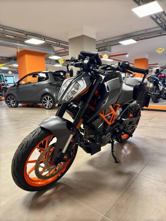 KTM 125 Duke (2021 - 23) (3)