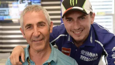 MotoGP 2024. ESCLUSIVO - Chicho Lorenzo a 360 gradi: "Vi racconto mio figlio Jorge, il pilota. Marc Marquez il pi&ugrave; forte della storia, ecco perch&eacute;". E su Pecco Bagnaia e Jorge Martin... [VIDEO]