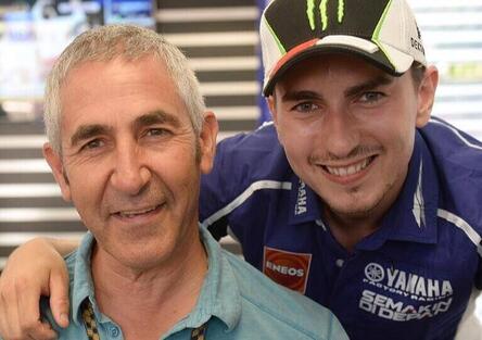 ESCLUSIVO - Chicho Lorenzo a 360 gradi: Vi racconto mio figlio Jorge, il pilota. Marquez il più forte della storia, ecco perché. E su Bagnaia e Martin... [VIDEO]