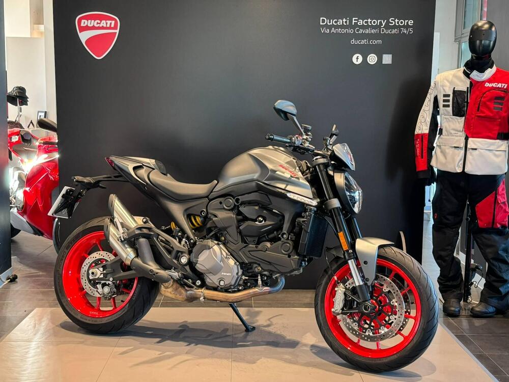 Ducati Monster 937 + (2021 - 25)