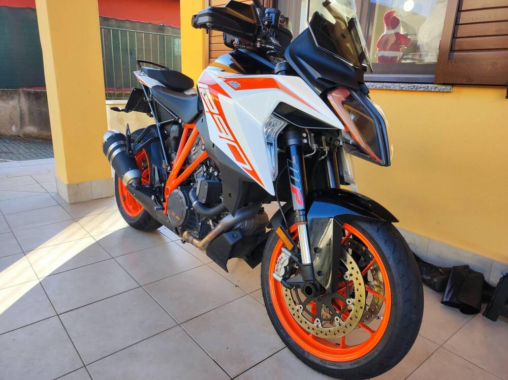 KTM 1290 Super Duke GT (2021)