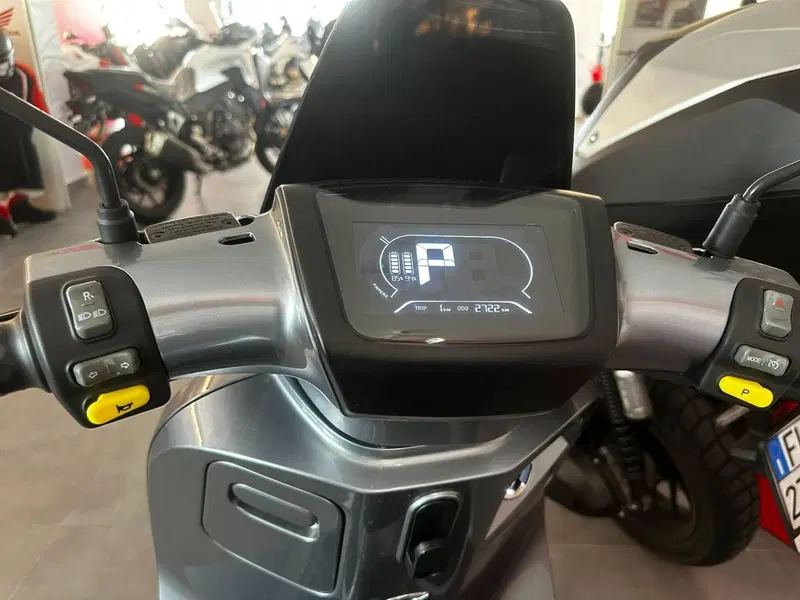Yadea C1S (2020 - 26) (10)