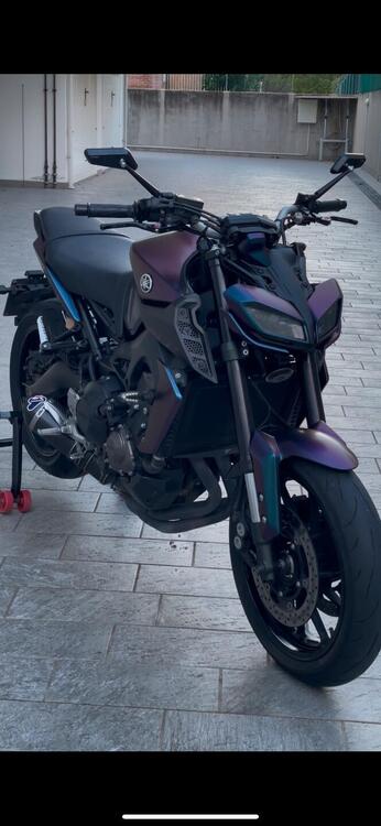 Yamaha MT-09 (2017 - 20) (2)