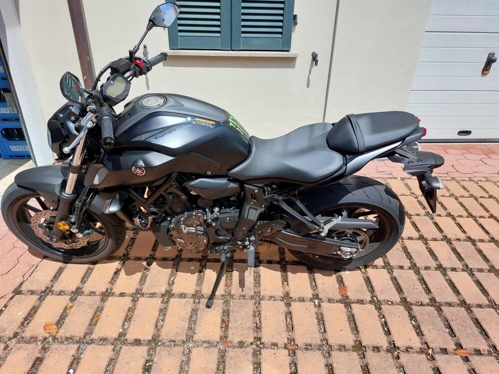 Yamaha MT-07 (2018 - 20) (2)