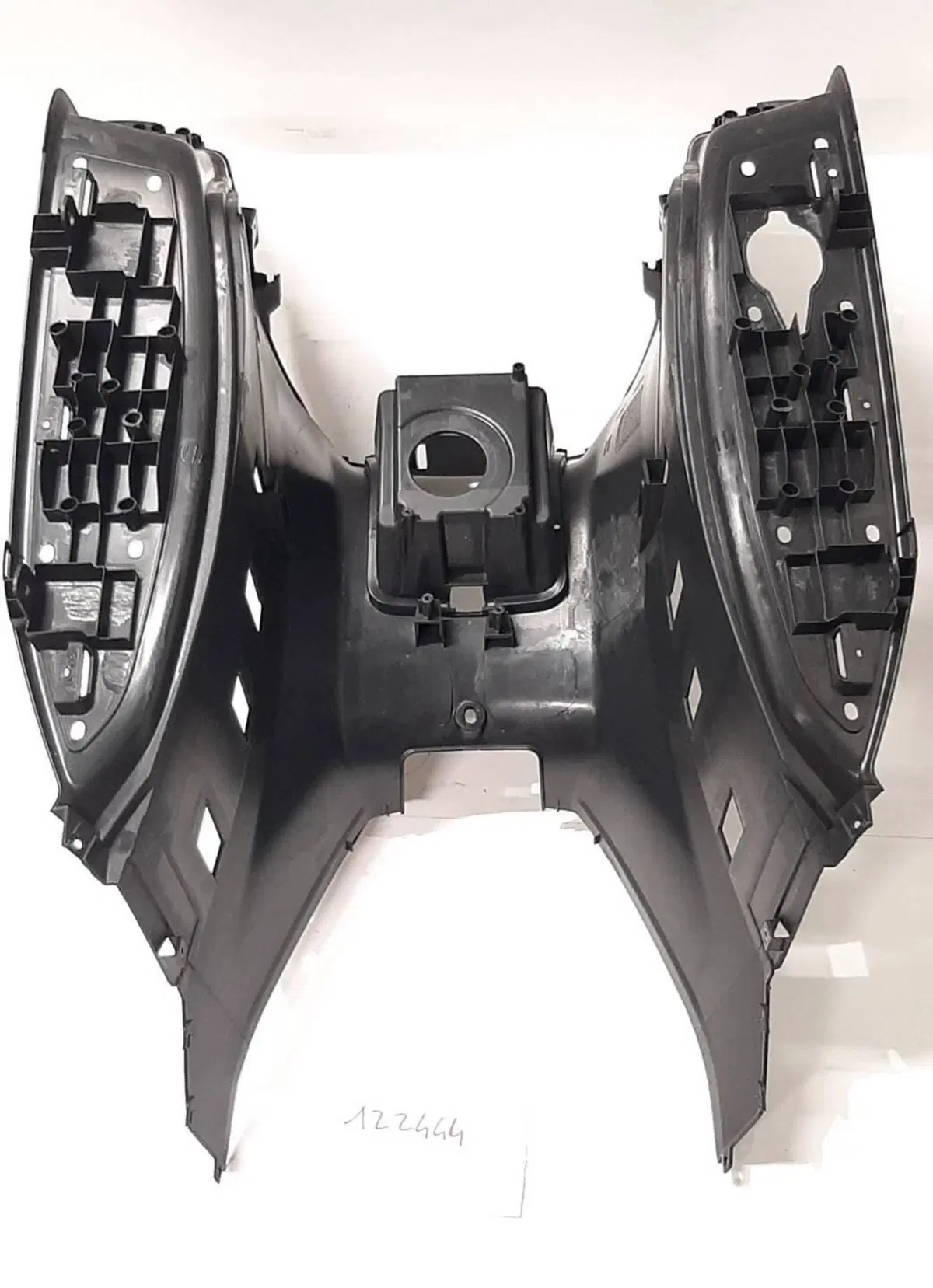 PEDANA POGGIA PIEDI PER SYM JOYMAX Z + 300 (2)
