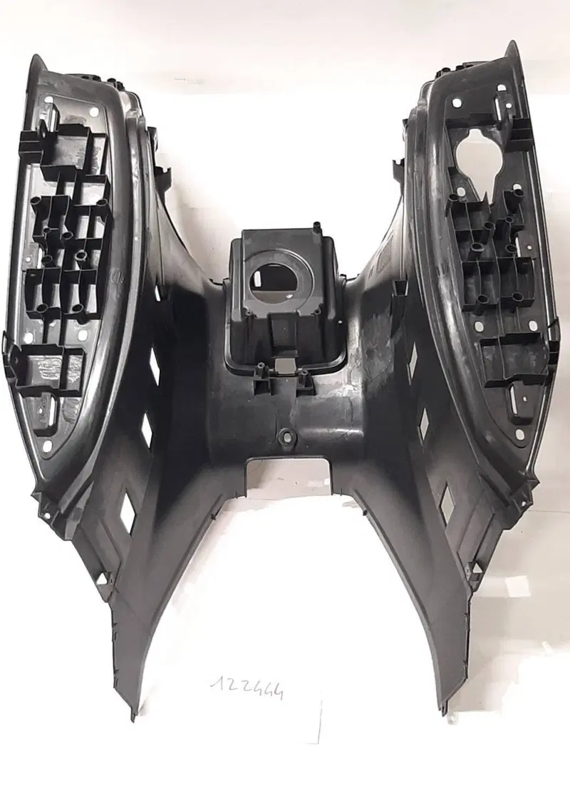 PEDANA POGGIA PIEDI PER SYM JOYMAX Z + 300 (2)